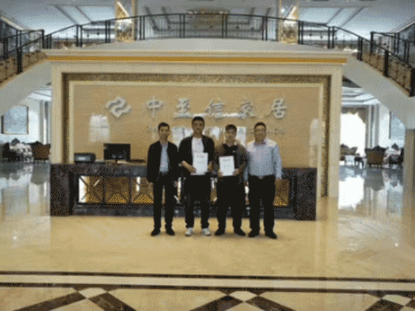 北京平谷的李总成功加盟中至信橱柜+全屋定制