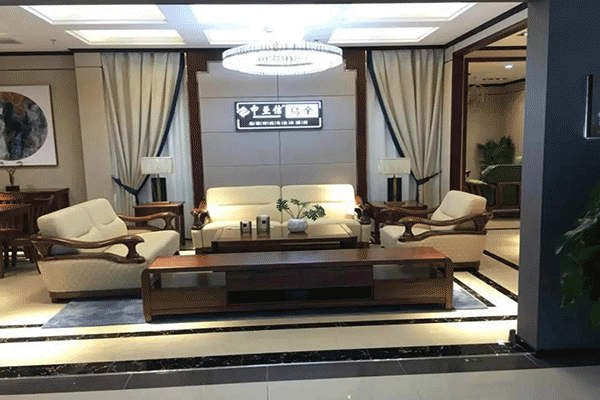 《中至信·乌金》伊犁店、郑州店元旦双双开业