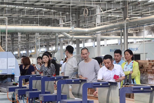 【艺术设计对话智能制造】安徽淮南市环境艺术设计协会莅临中至信参观交流！