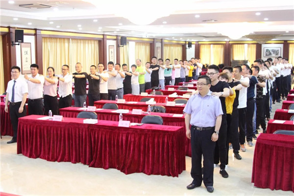 群雄逐鹿 亮剑中原！中至信橱衣柜招商会圆满结束！