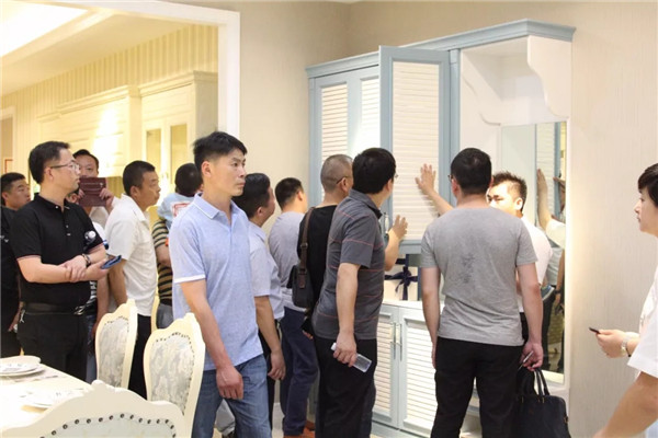 群雄逐鹿 亮剑中原！中至信橱衣柜招商会圆满结束！
