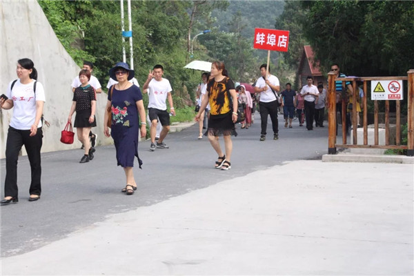 红色之旅挺进大别山——中至信橱衣柜7.1厂购会完美落幕！