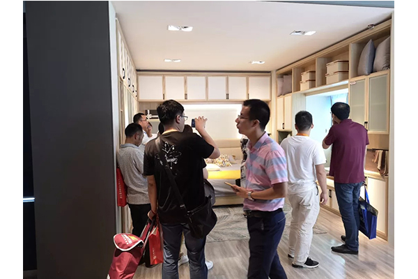 建博会完美收官，中至信携新品大放异彩！