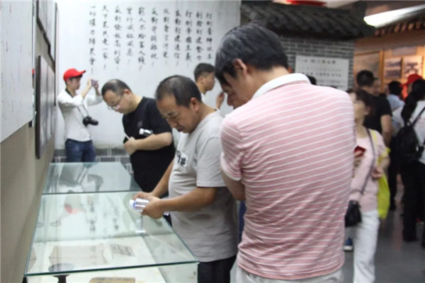 红色之旅挺进大别山——中至信橱衣柜7.1厂购会完美落幕！